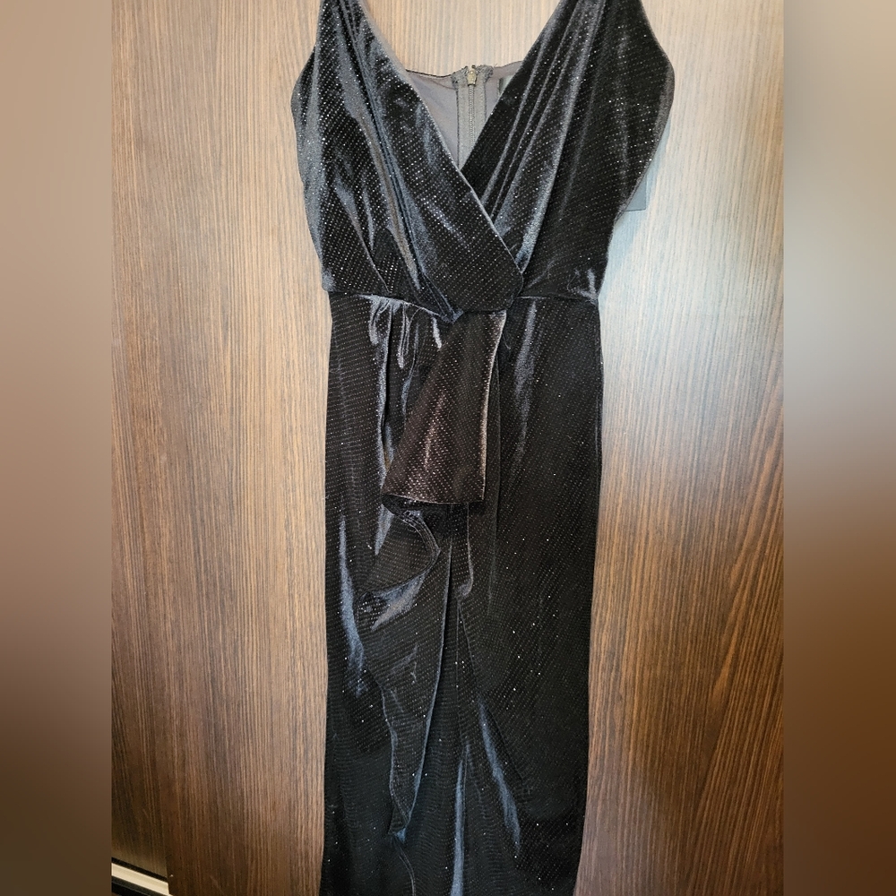 Dynamite Wrap Bodycon Velvet Dress Size: Medium - Picture 4 of 11